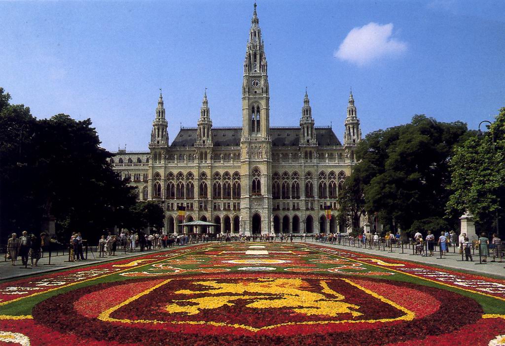 Austria (Vienna, Salzburg, Baden) - 2002